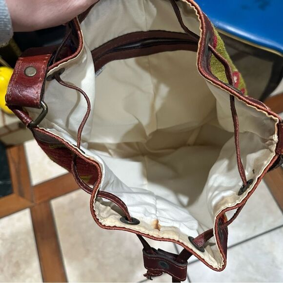 Vintage Turkish Made Wool Carpet Kilim Draw String Shoulder bag - Picture 5 of 10